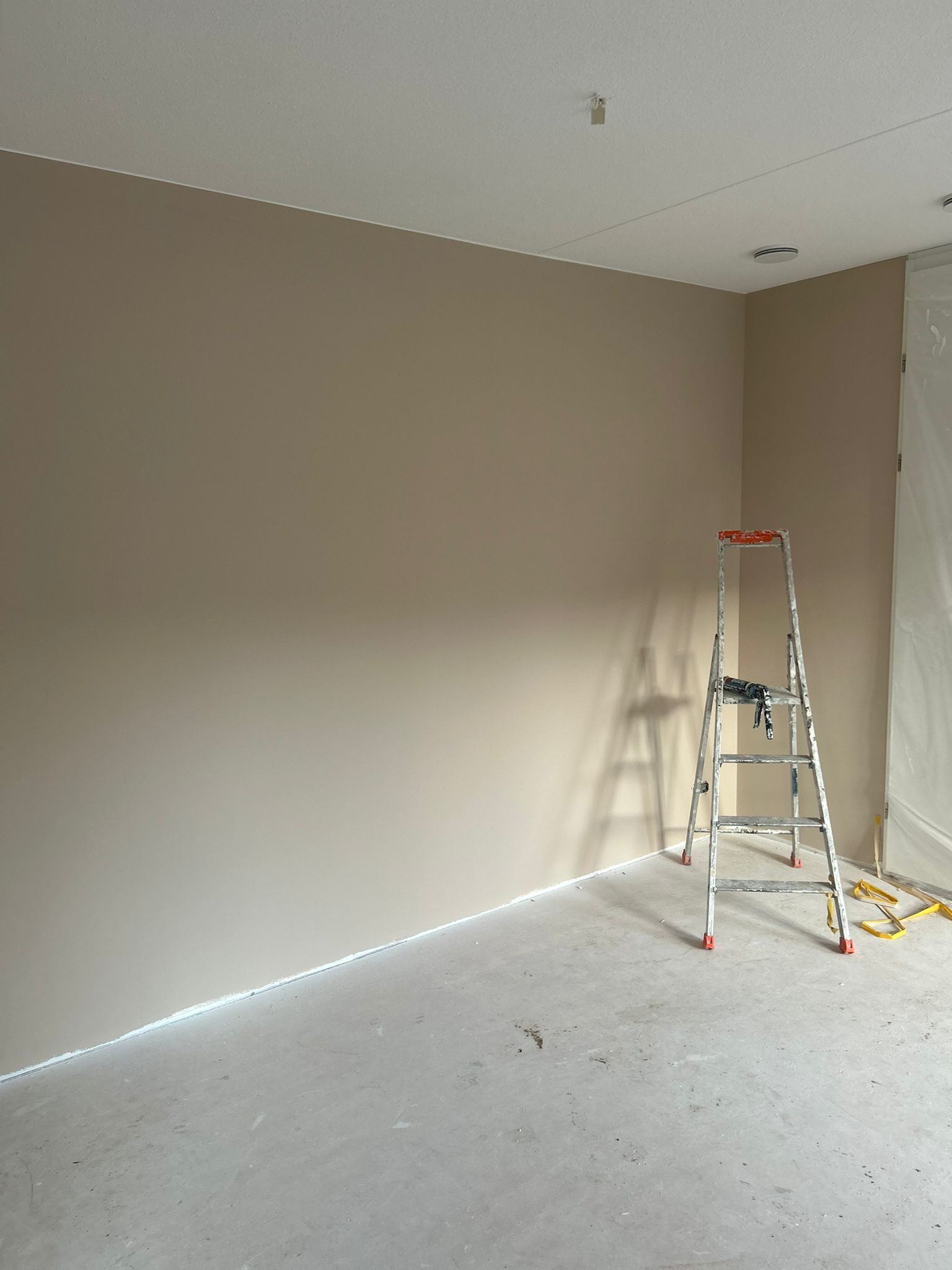 Bruine wandafwerking